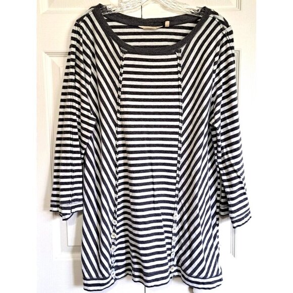 Soft Surroundings Lilo Tunic Top L Gray White Stripe Button Trim 3/4 Sleeve - Picture 1 of 8
